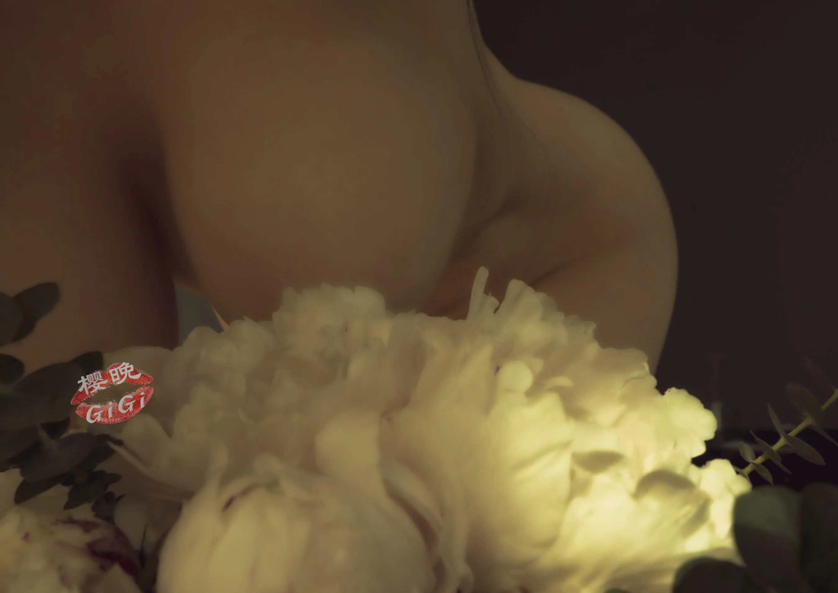 樱晚gigi – NO.64 窗前的花 [20P]插图5